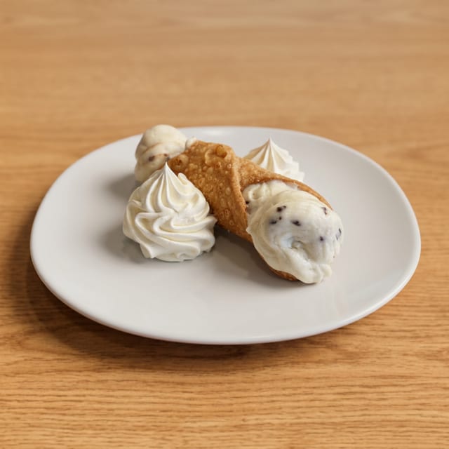 Cannoli.