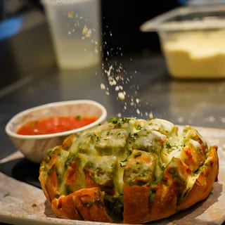 Cheesy Pesto Loaf